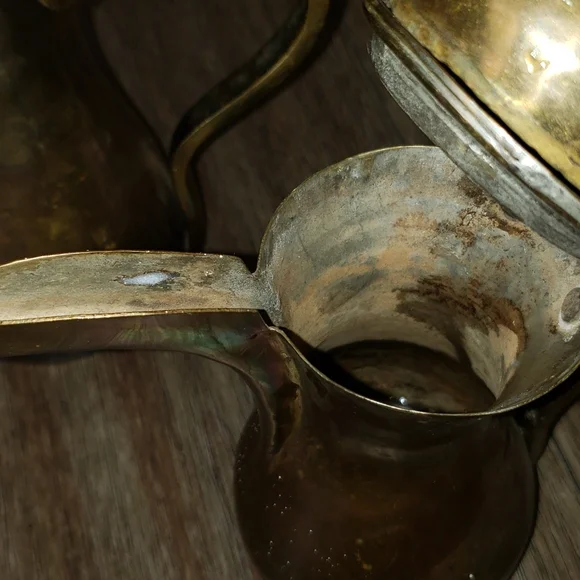 2x vintage brass and copper arabic coffee pots - Picture 2 of 9